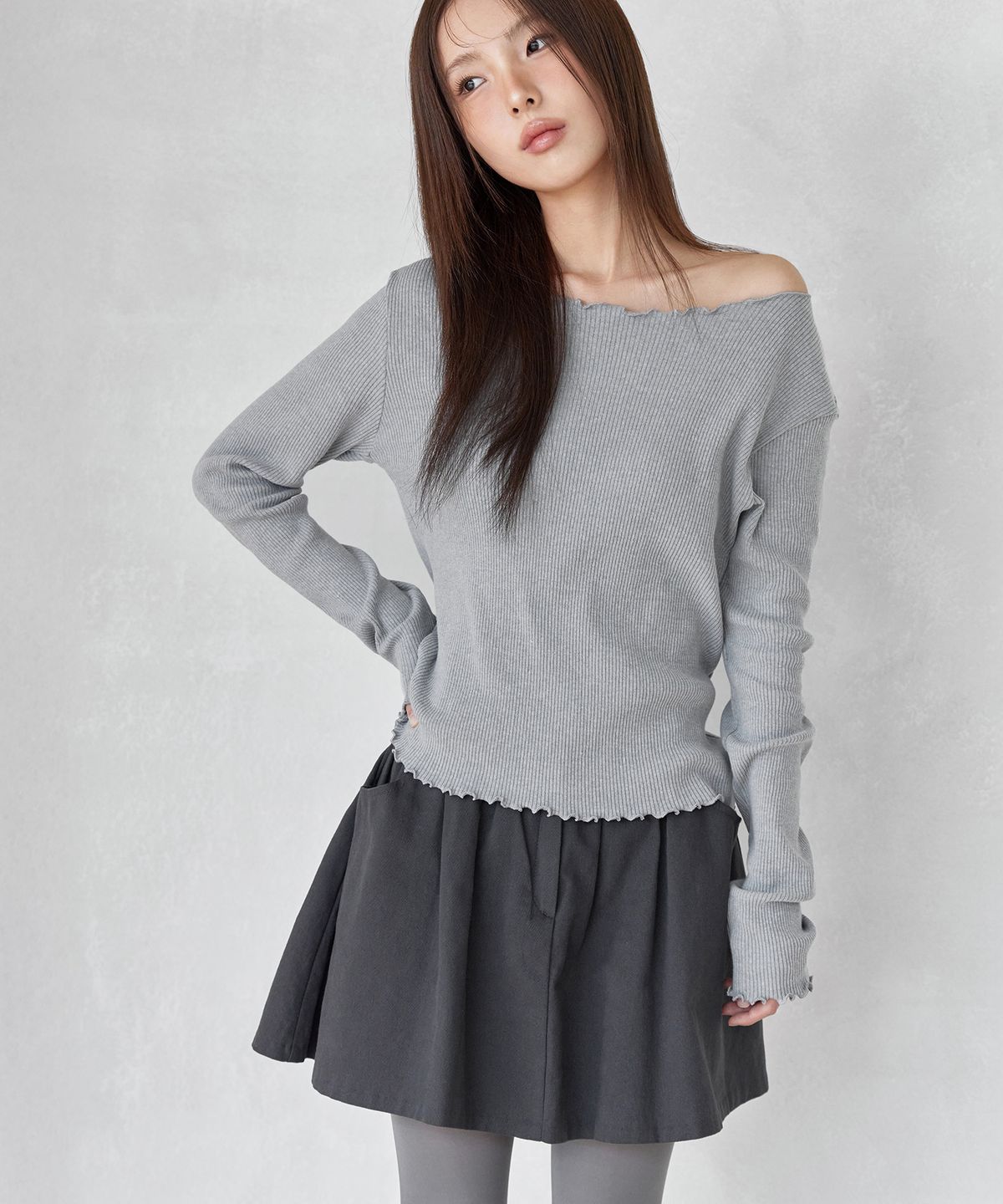 런던다다(LONDONDADA) FRILL PENDANT T-SHIRT, GREY