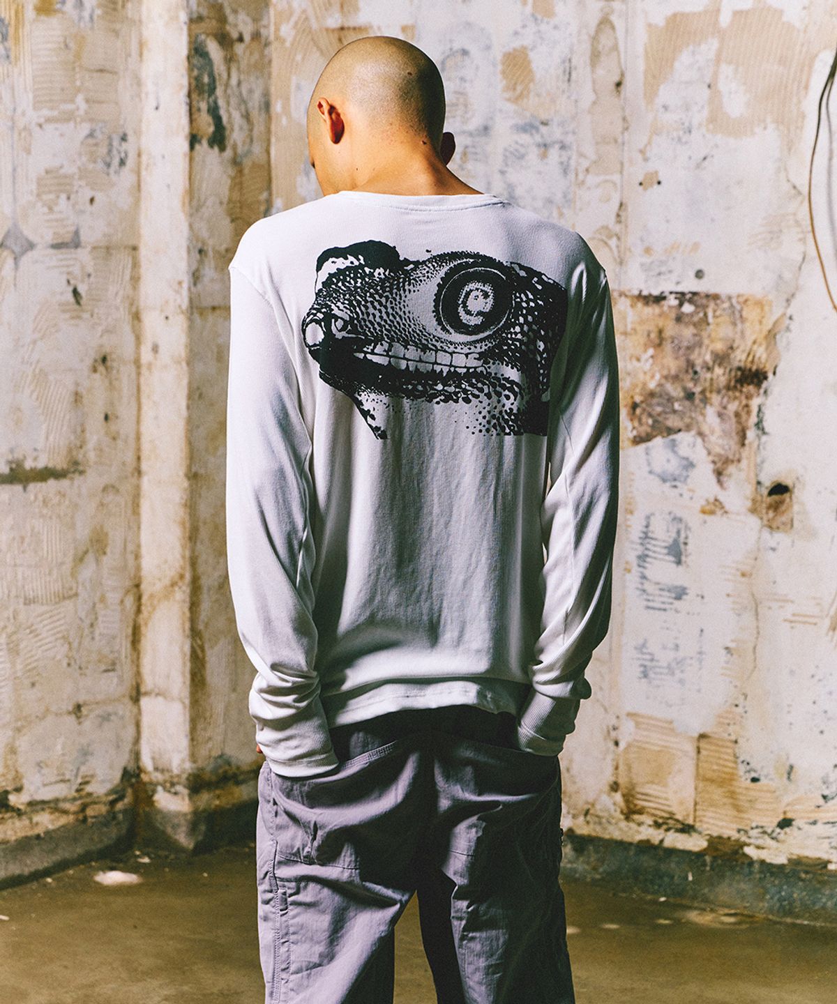 더왈드(THEWARLD) LIZARD AAS RIBBED LONGSLEEVE WHITE
