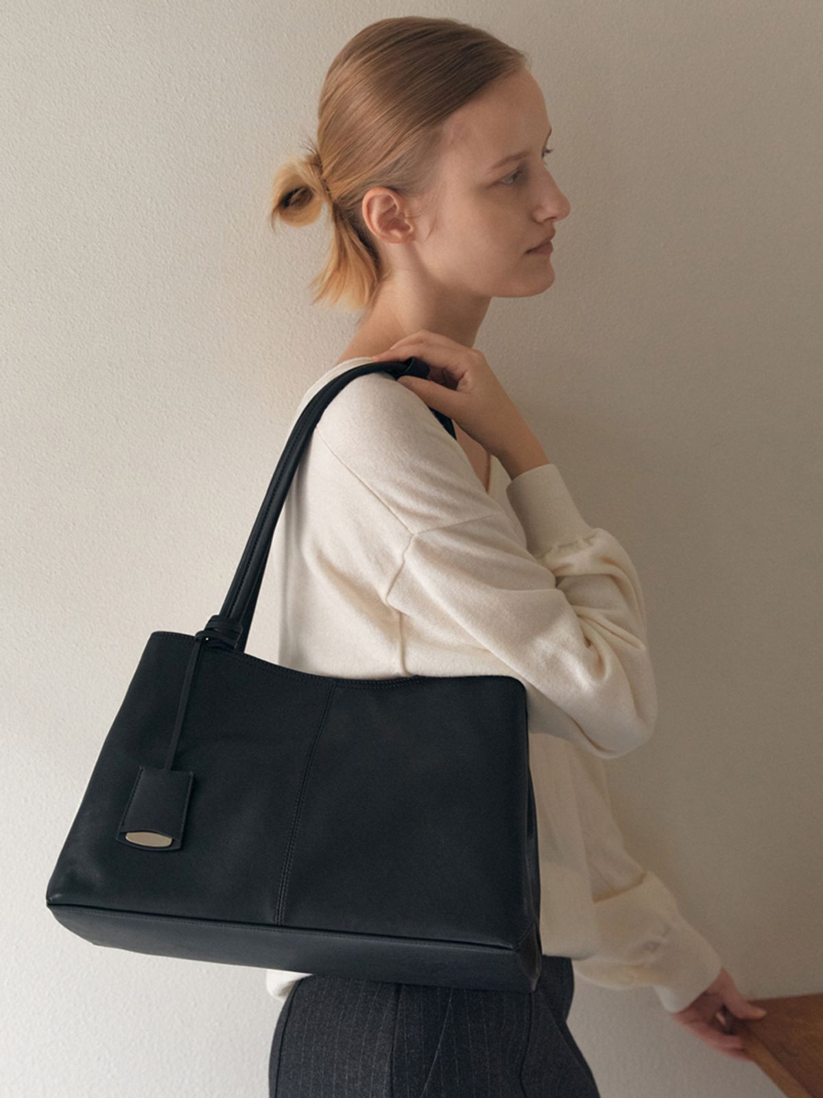 드메리엘(DEMERIEL) Serena Shopper Bag Black