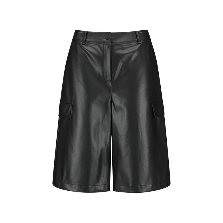WOMEN FA FAUX LEATHER BERMUDA PANTS_BK