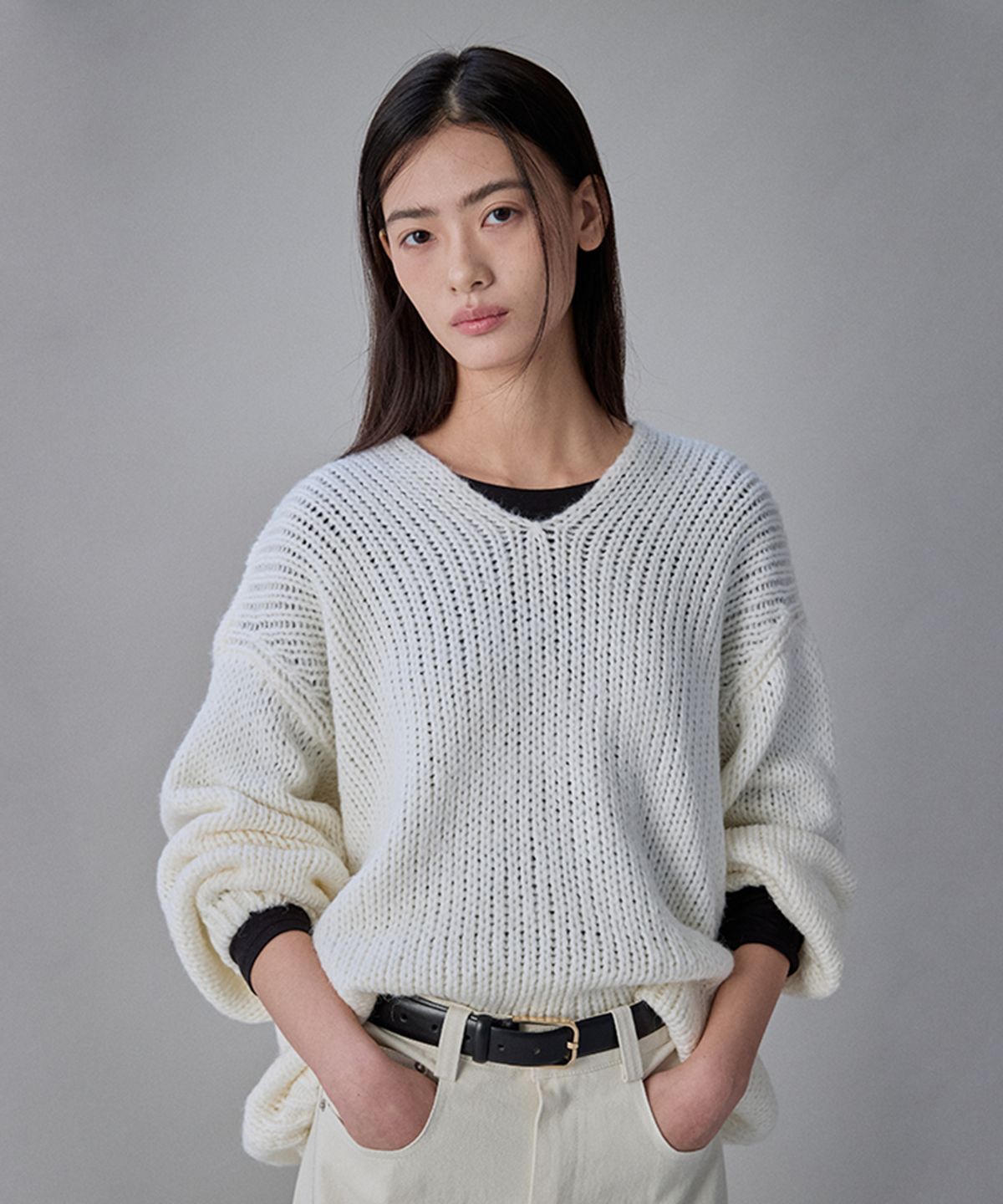 코케트(COQUET) Coquet Volume V-Neck Knit Sweater Ecru Ivory
