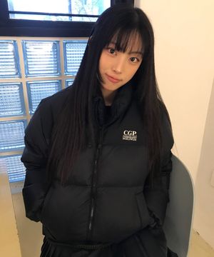 RDS 에센셜 숏다운 점퍼_블랙