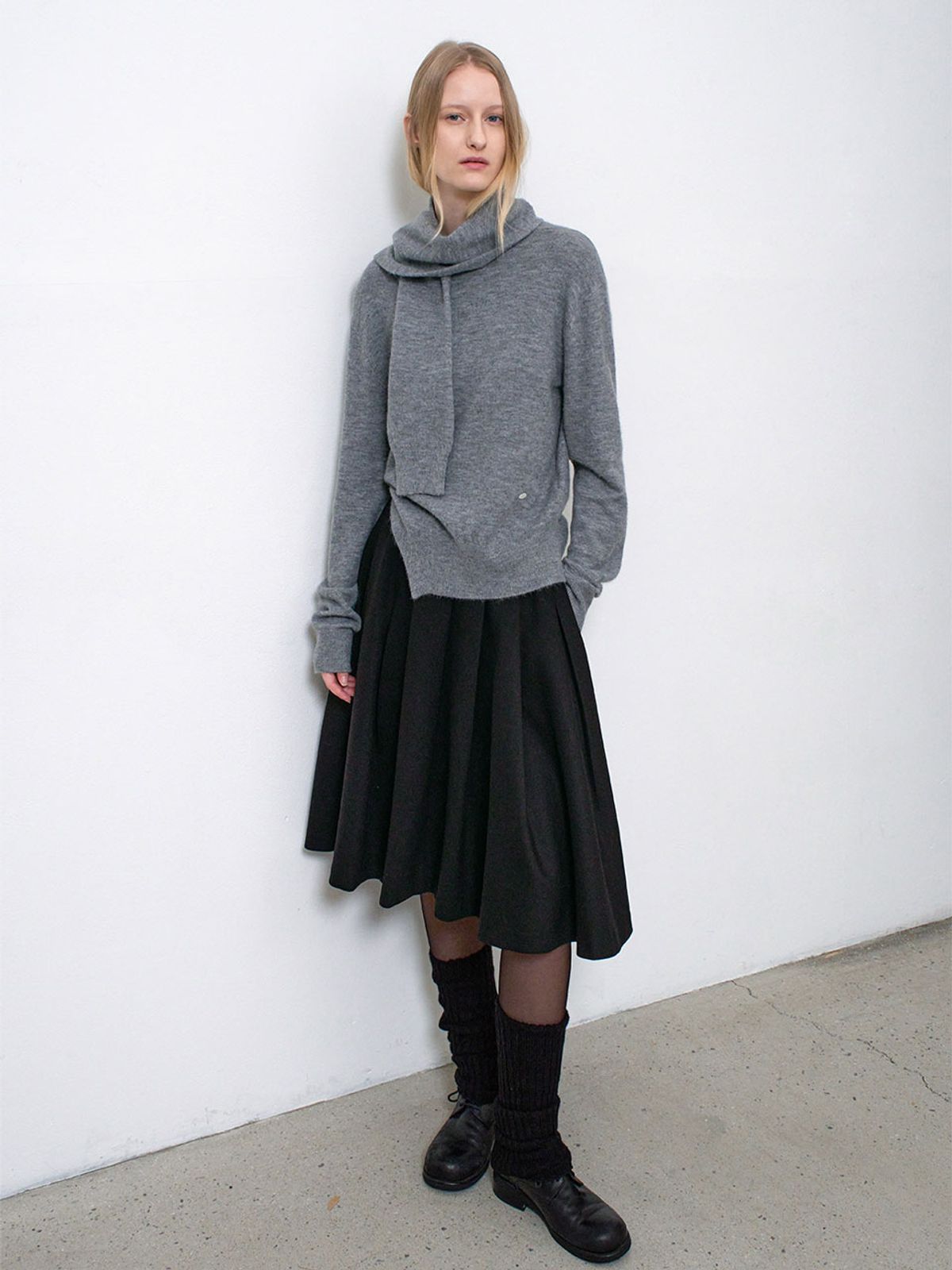 아틀리에 나인(ATELIER NAIN) (SK-5065)TUCK VOLUME MIDI FLARE SKIRT