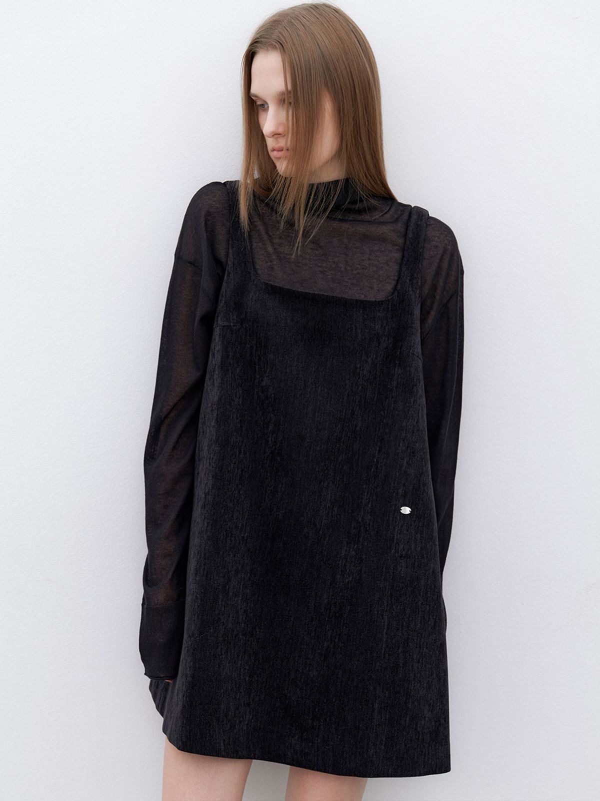 아틀리에 나인(ATELIER NAIN) (OP-6311)BACK POINT A-LINE VELVET MINI DRESS