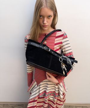 belted boat bag (suede black)