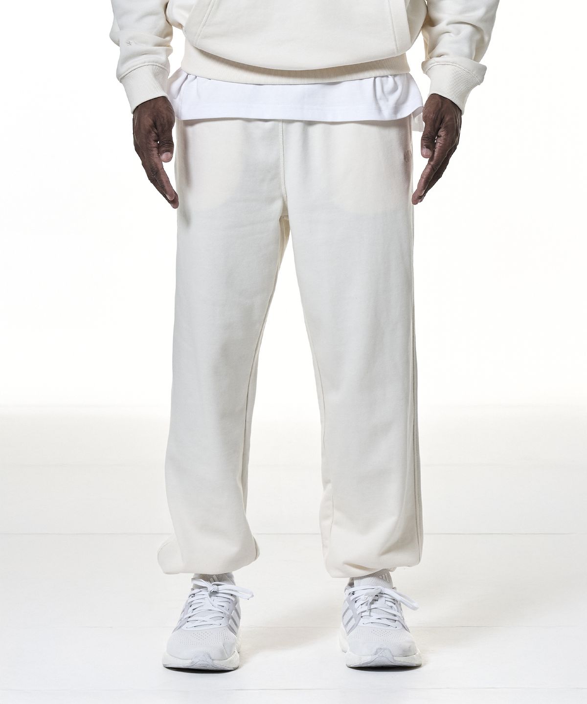판토폴라도르(PANTOFOLADORO) 데일리 스웨트 조거 팬츠 CREAM
