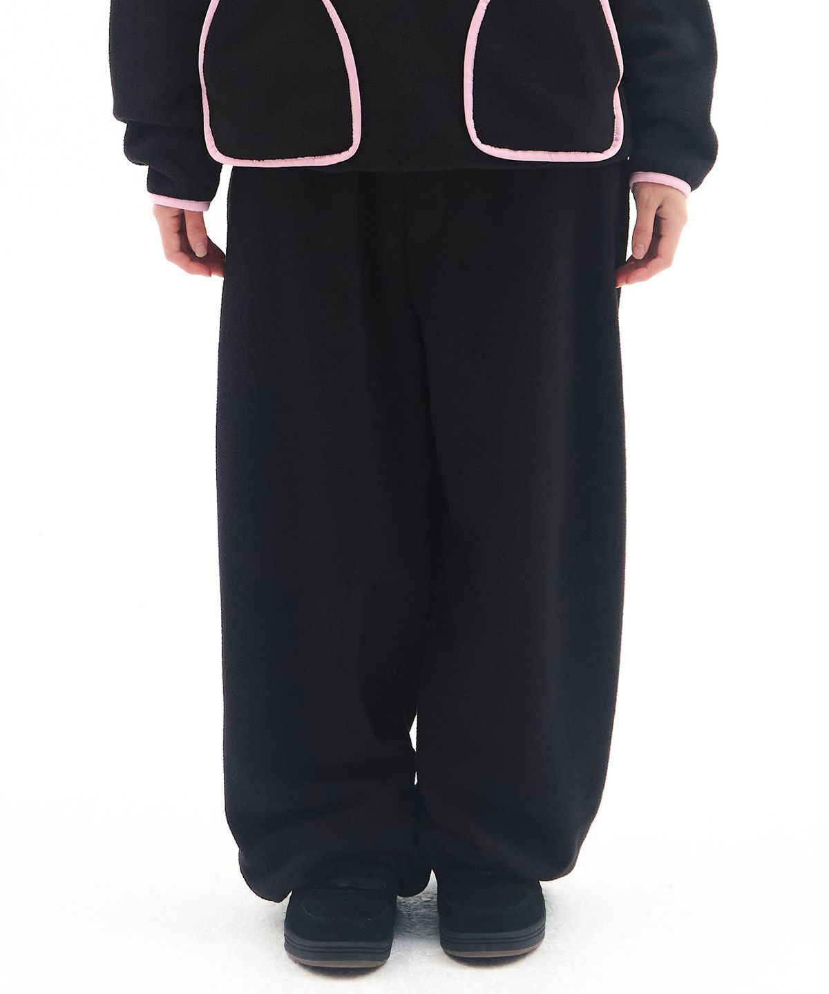아메스 월드와이드(AMES-WORLDWIDE) FLEECE WIDE JOGGER PANTS BLACK