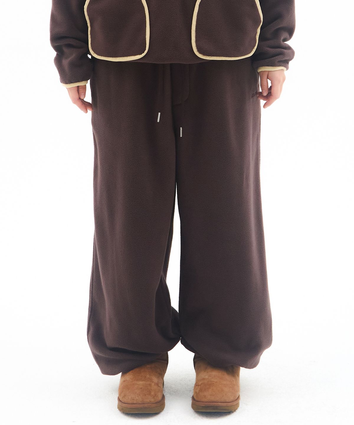 아메스 월드와이드(AMES-WORLDWIDE) FLEECE WIDE JOGGER PANTS BROWN