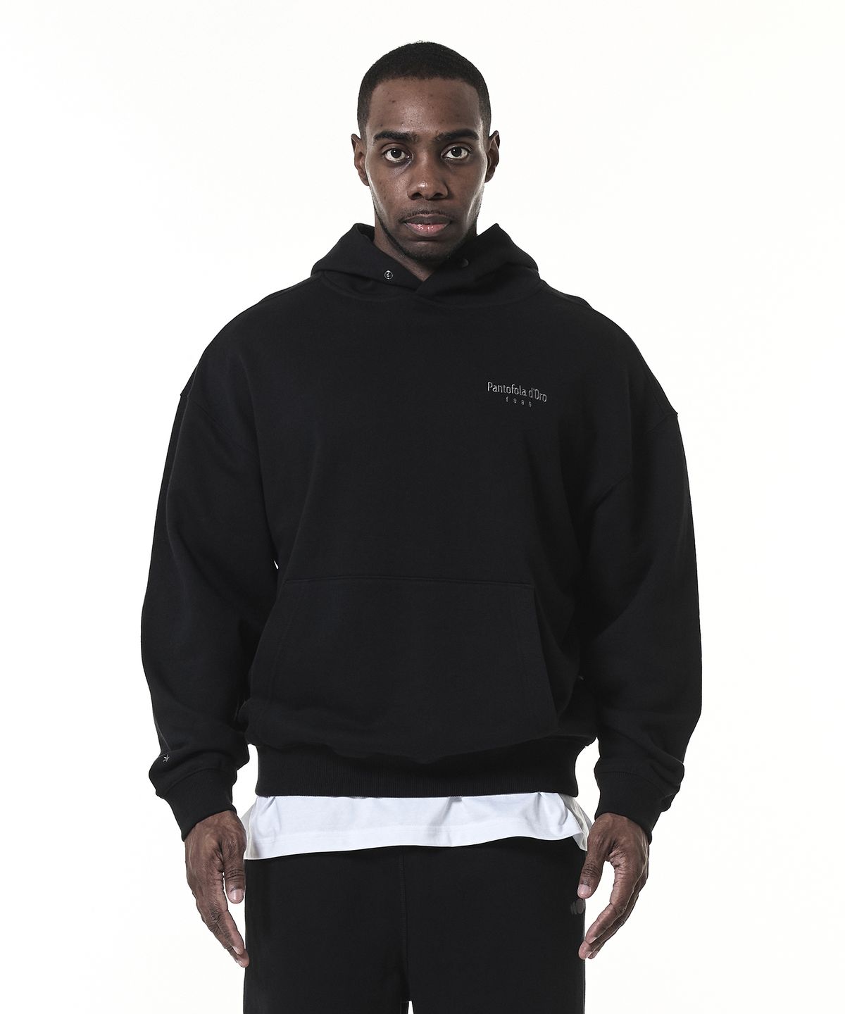 판토폴라도르(PANTOFOLADORO) 데일리 스웨트 후드 티셔츠 BLACK