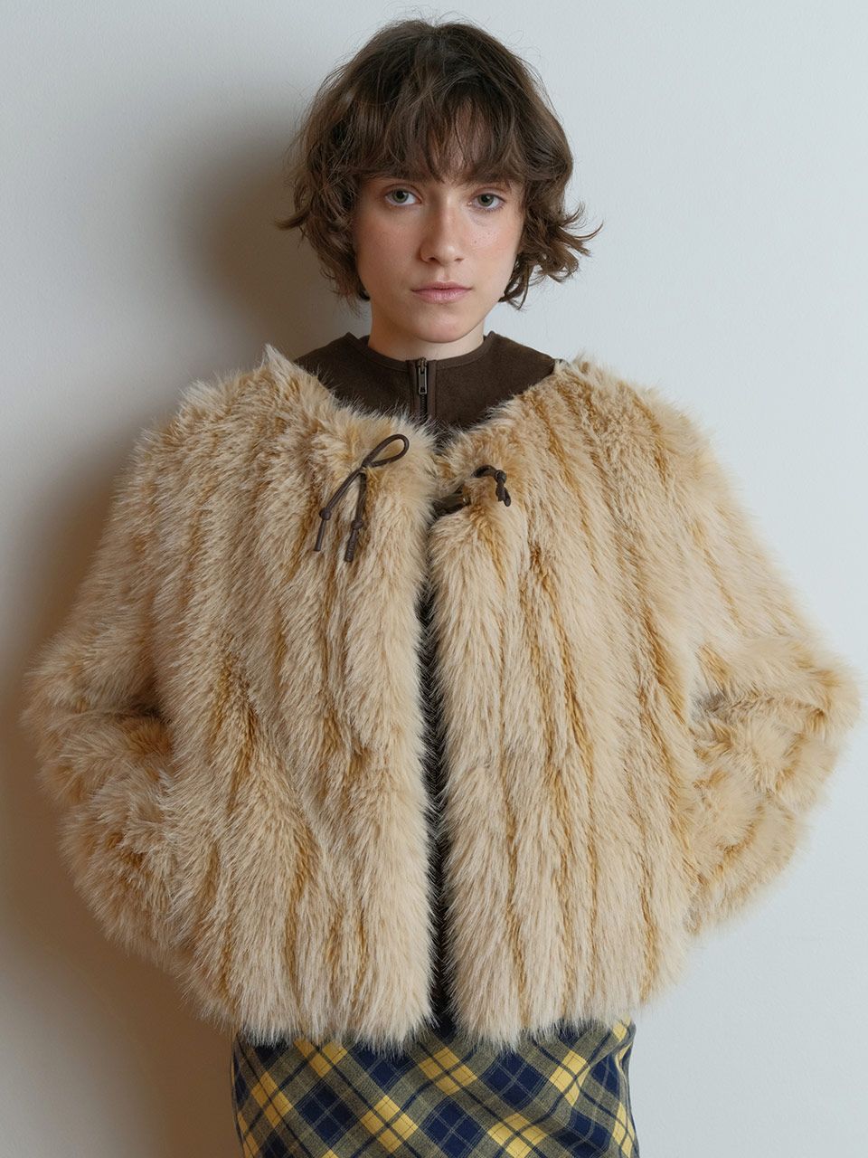 MUSINSA | RAIVE Duffel Fur Jacket in Beige VF5WJ101-91