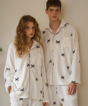 플러피 보니 긴팔 커플 수면 잠옷 세트 에크루