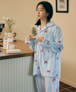 플러피 보니 긴팔 커플 수면 잠옷 세트 베이비블루