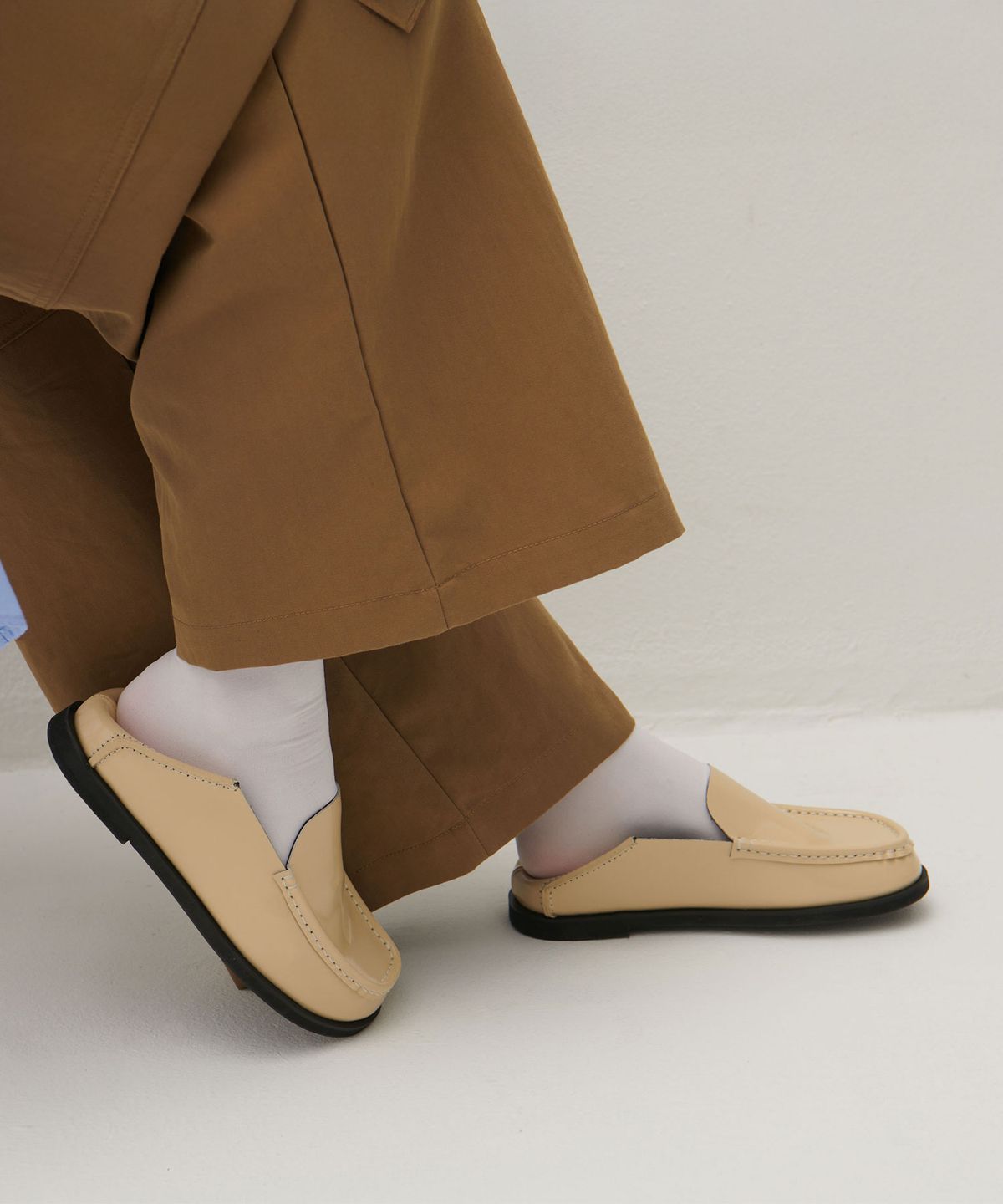 앤버터럼(ANDBUTTERUM) Dimple _Loafer_Butter(BF5CLO12BU)