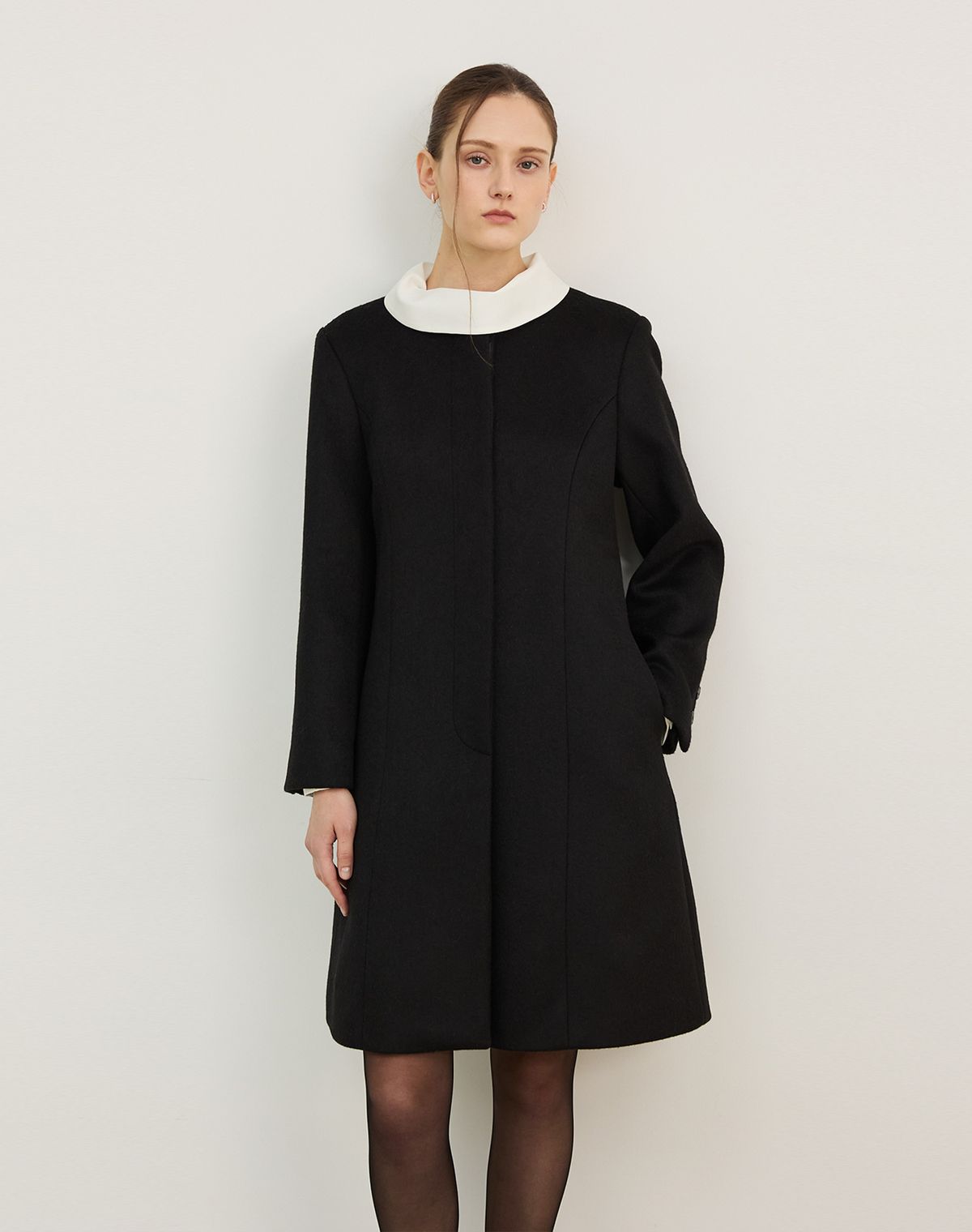 지에마르(GIEMAR) WOOL FLARE HALF COAT BLACK  울 플레어 하프 코트 블랙