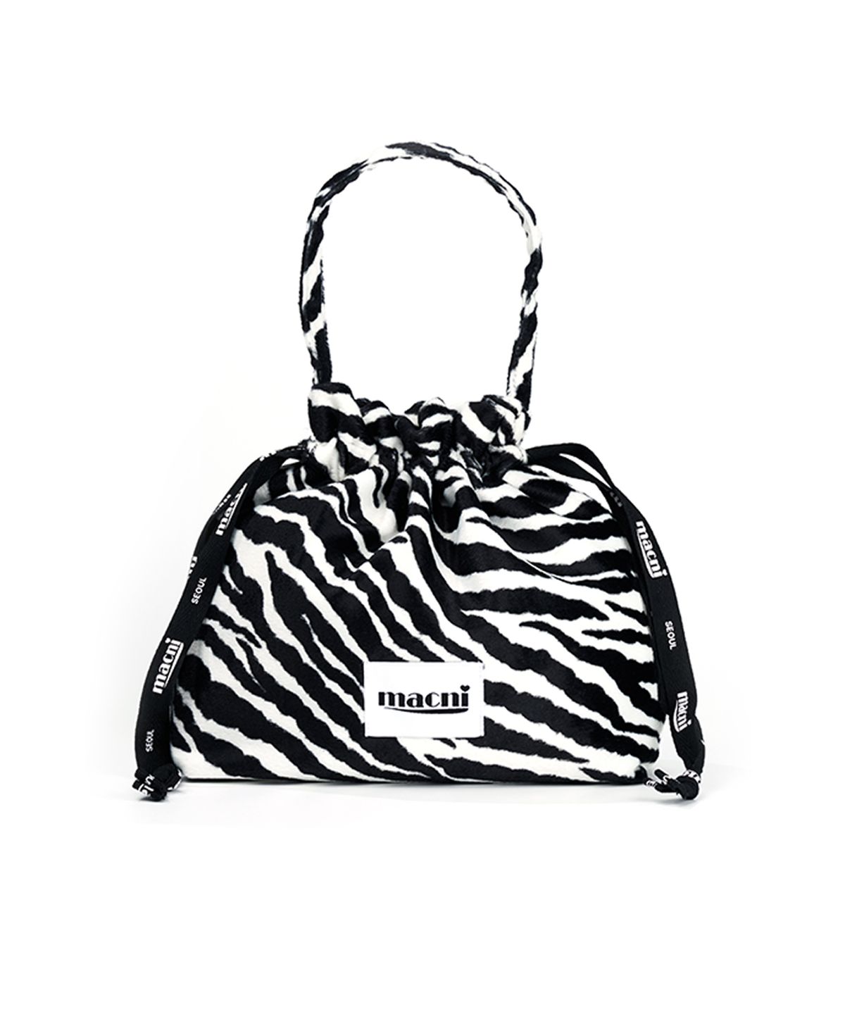 마크니(MACNI) ZEBRA STRING POUCH BAG WHITE
