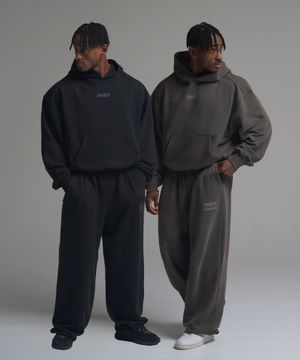 [SET] 피그먼트 오버핏 절개 후드티 + 피그먼트 오버핏 와이드 스트링 조거 팬츠 (3COLOR)