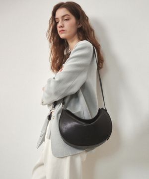 오르빗 하프문 숄더 블랙