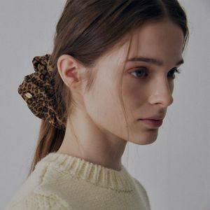 Leopard scrunchie_2color