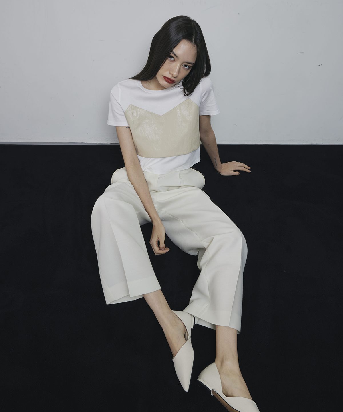 우부아(OEUVA) 오프화이트 피치 디테일 실크 울 팬츠