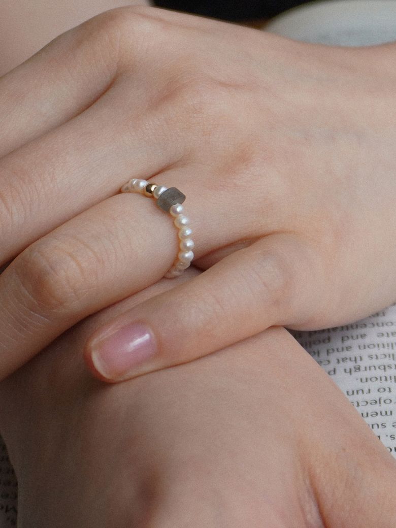 Blonde labrado ring #R002