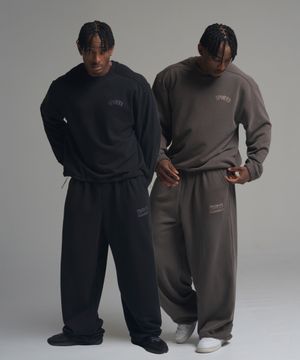 [SET] 피그먼트 오버핏 절개 스트링 맨투맨 + 피그먼트 오버핏 와이드 스트링 조거 팬츠 (3COLOR)