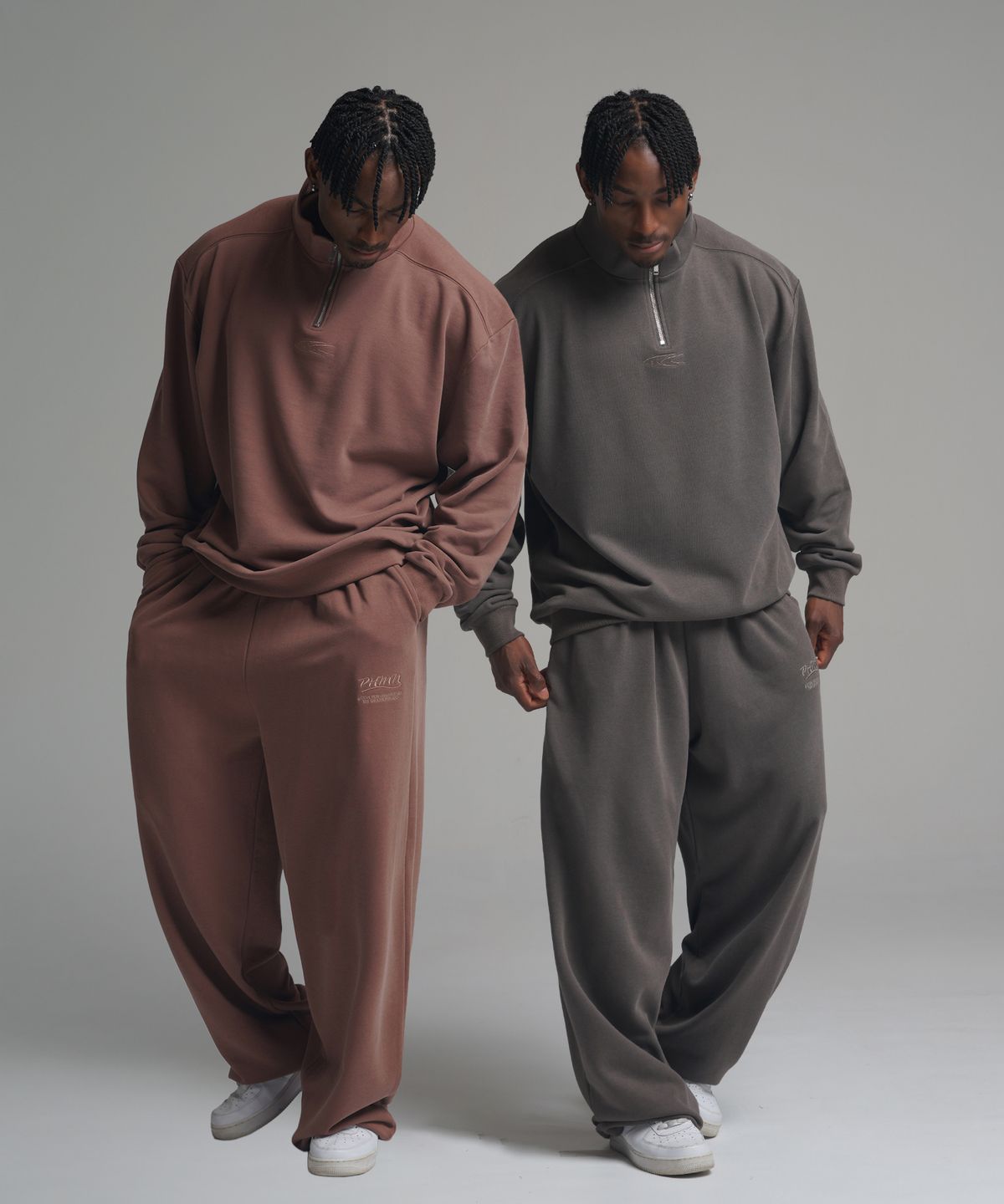페르메논(PHERMENON) [SET] 피그먼트 오버핏 절개 아노락 + 피그먼트 오버핏 와이드 스트링 조거 팬츠 (3COLOR)