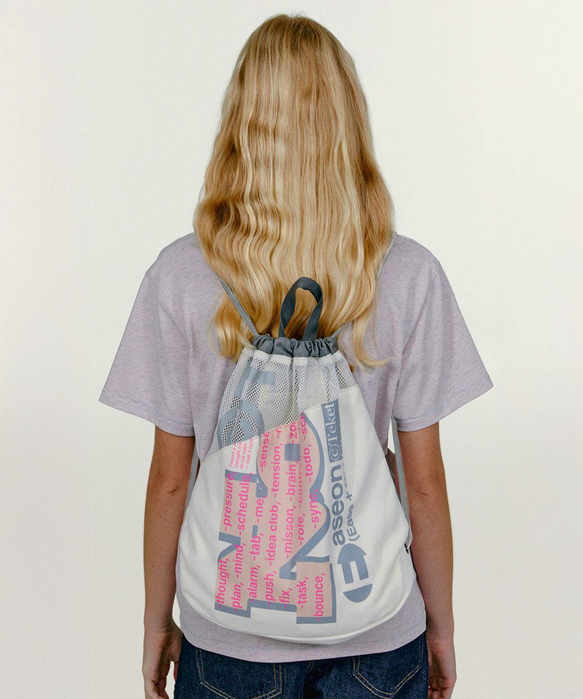 테켓(TEKET) No-Thought Drawstring Bag White