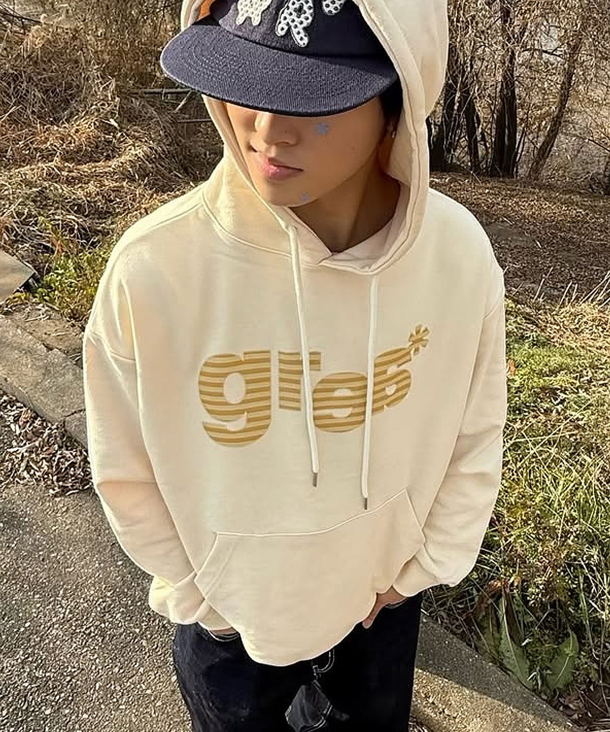 그레이버(GRAVER) [UNISEX]GRAE-S 스트라이프 후드티_크림