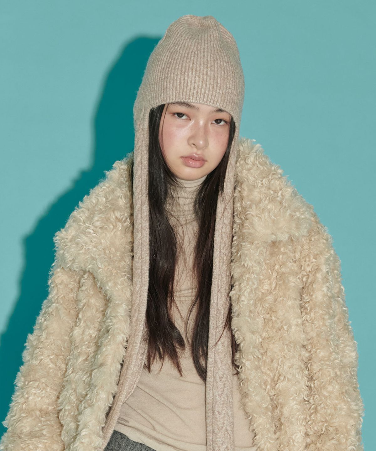 더포르타(THEPORTA) CABLE DROP BEANIE, BEIGE