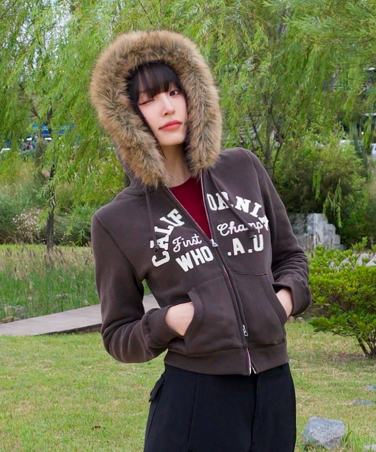 후아유(WHO.A.U) Slim Fur-Trimmed Hood Zip-up(F) / WHMZG4V23F