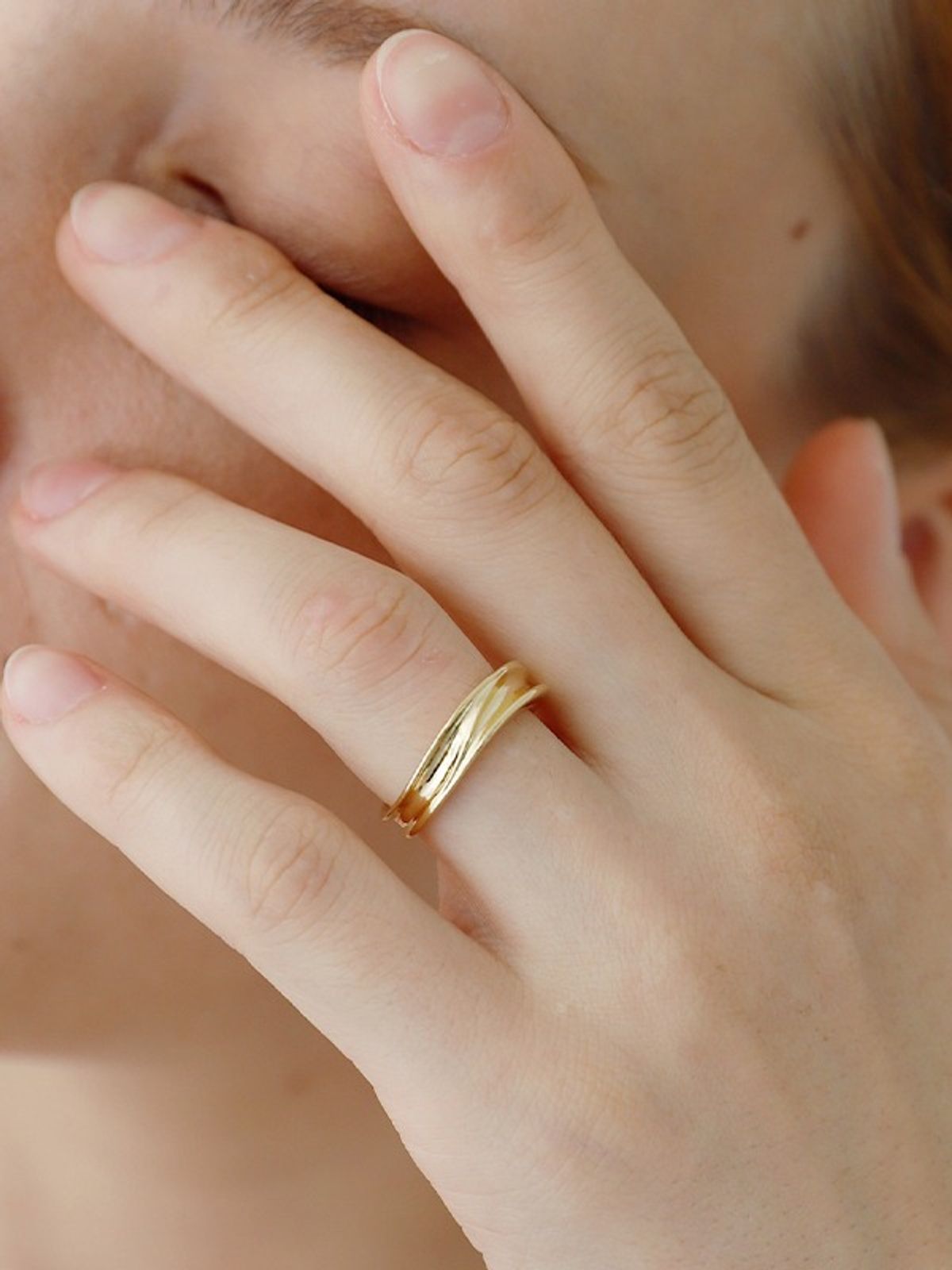 플릿(FLIT) SAND DUNE TWIST RING - GOLD