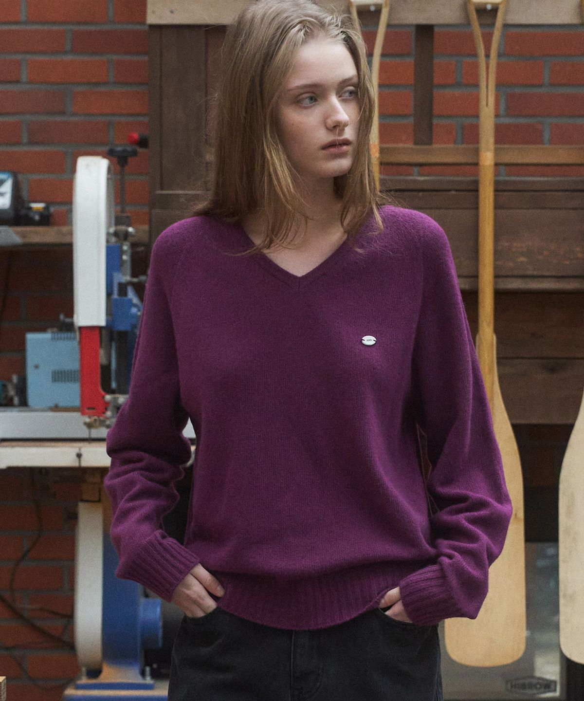 앤니즈(ANDNEEDS) Powder v-neck knit (purple)