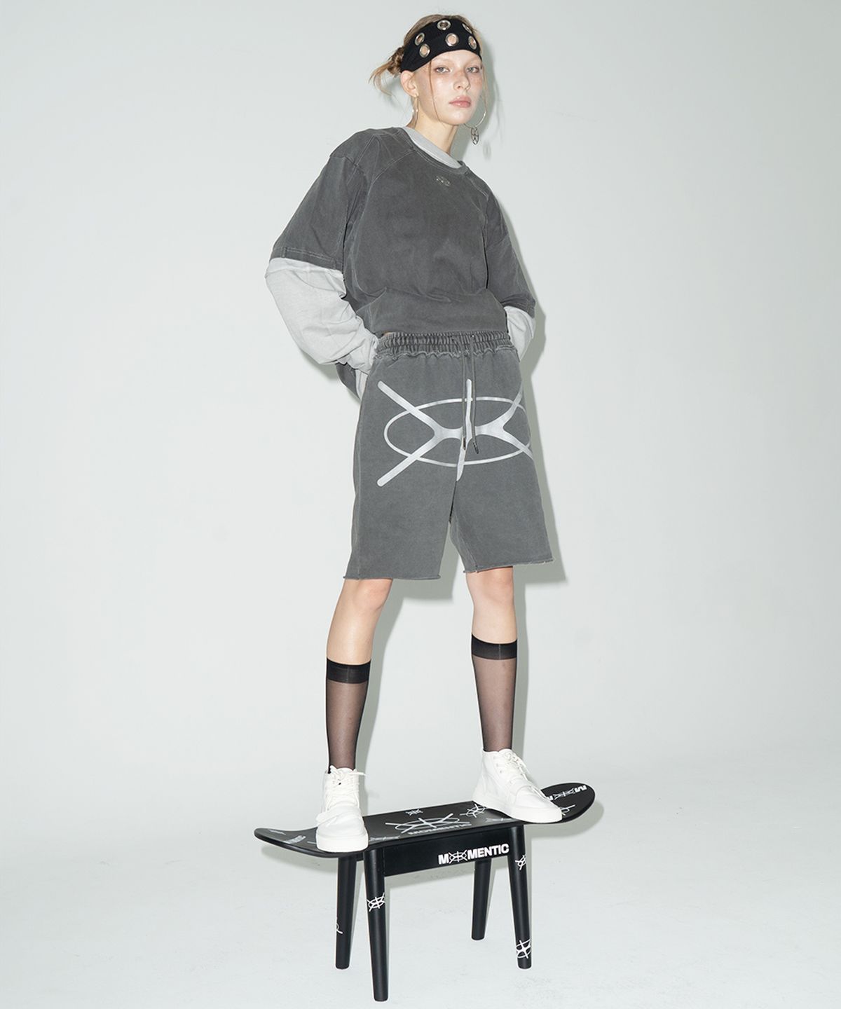 모멘틱(MOMENTIC) Momentic Logo Pigment Short Pants