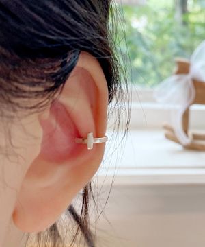 925실버 무광 십자가 이어커프 귀걸이 노엘린/ Noelline