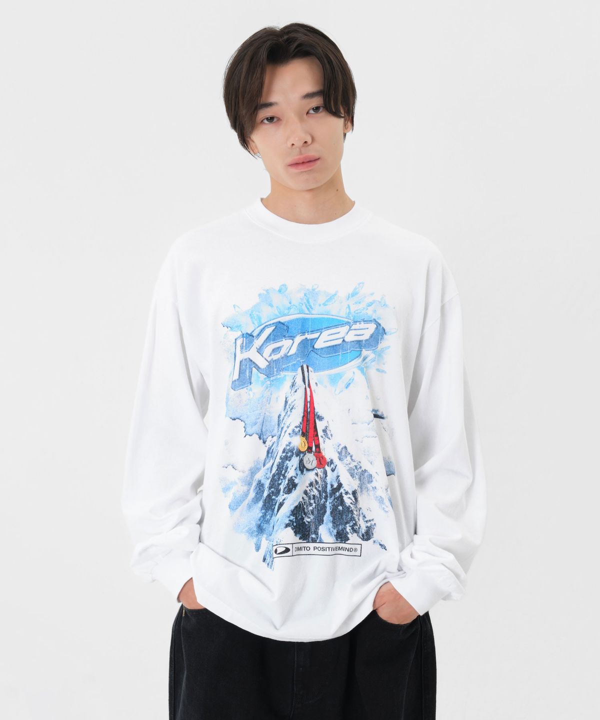 디미토(DIMITO) TEAM KOREA REPLICA COLLAGE LSV GD 6.5OZ TEE WHITE