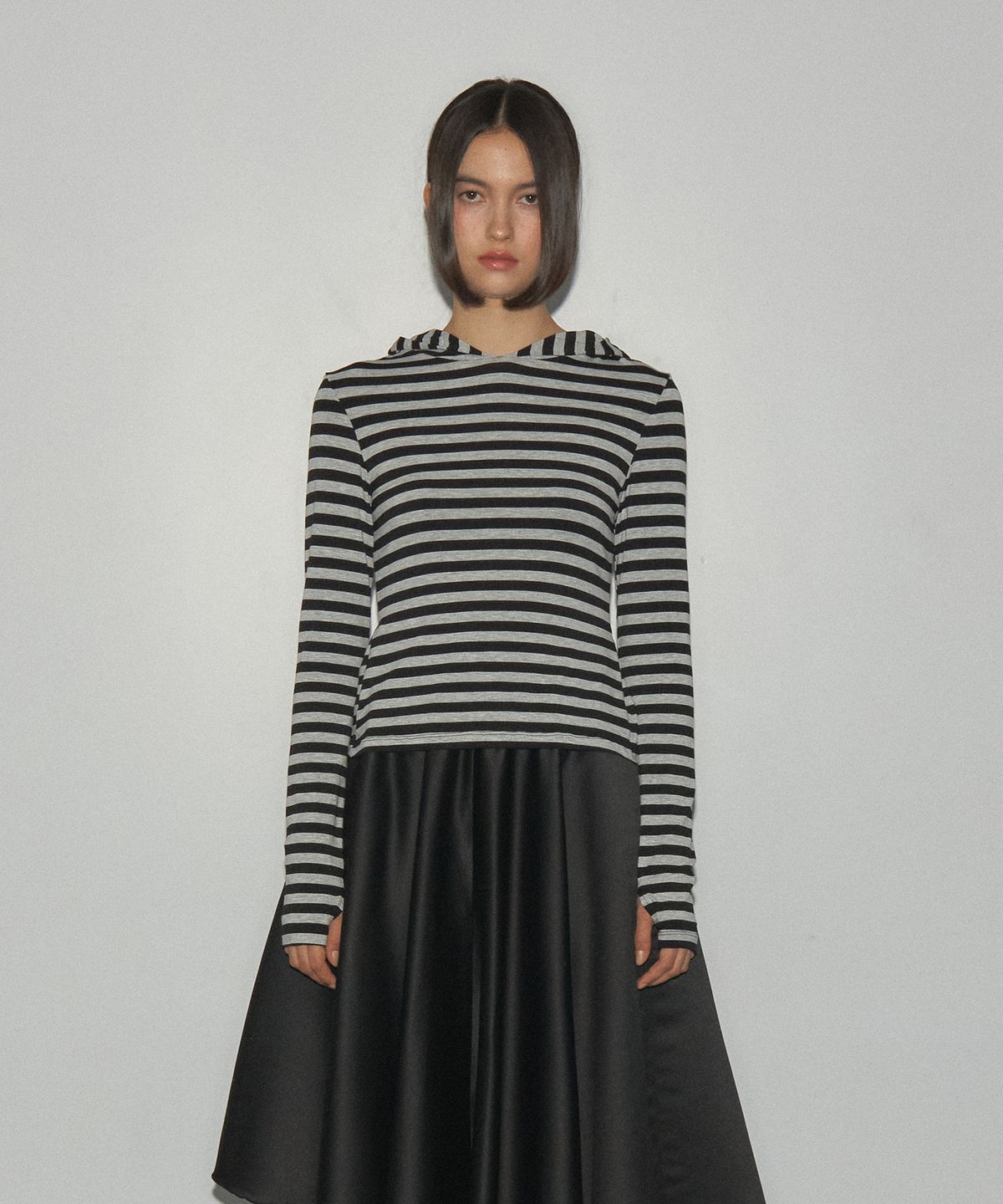 로뉴(RONEW) JULIE STRIPE HOODIE (GRAY)