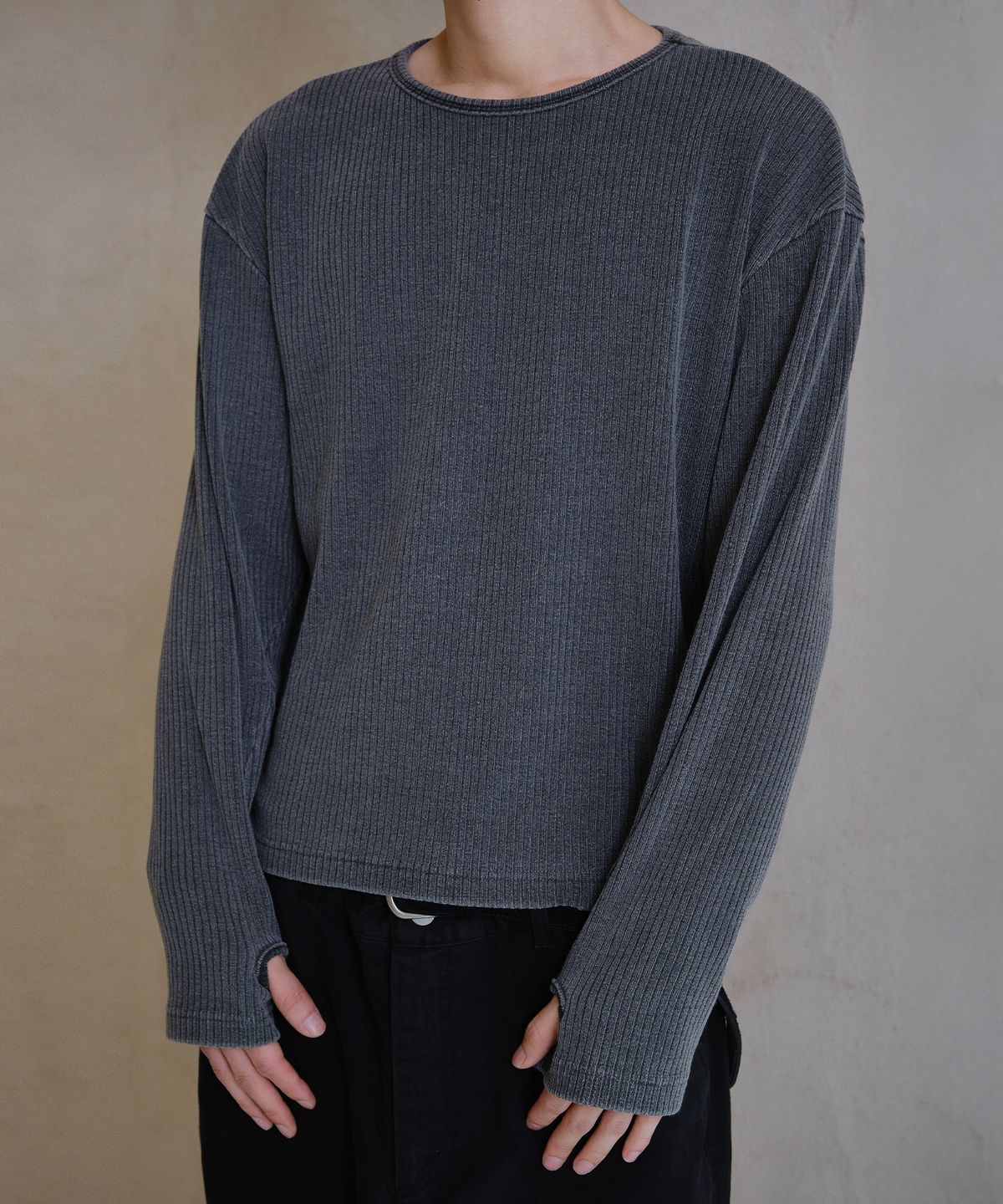 다이브인(DIVEIN) [DIVEIN X 패플서] RIBBED LONG SLEEVE (DARK GRAY)