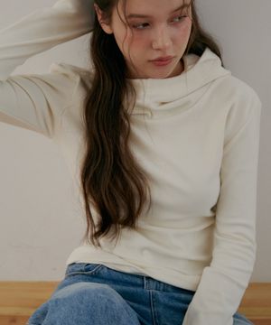 바라클라바 플리스 워머 티셔츠-크림