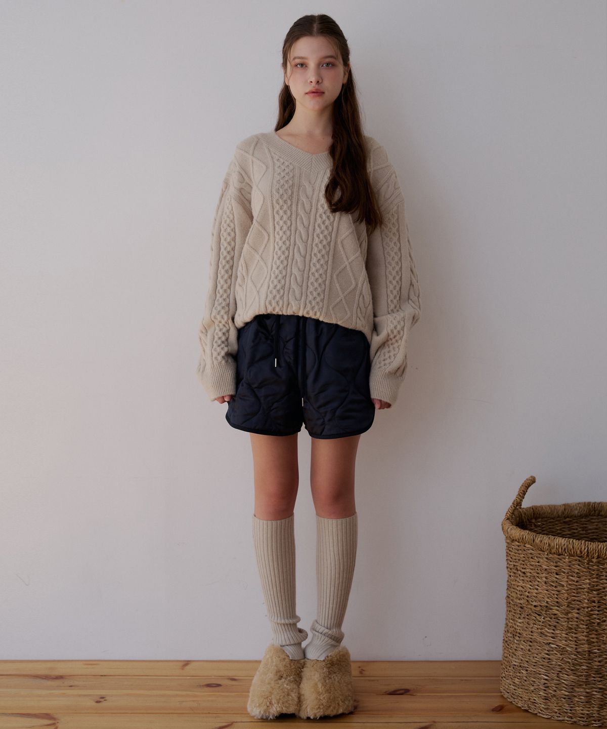오디에르(ODER) [SET]_브이넥 케이블 풀오버+레그 워머-베이지