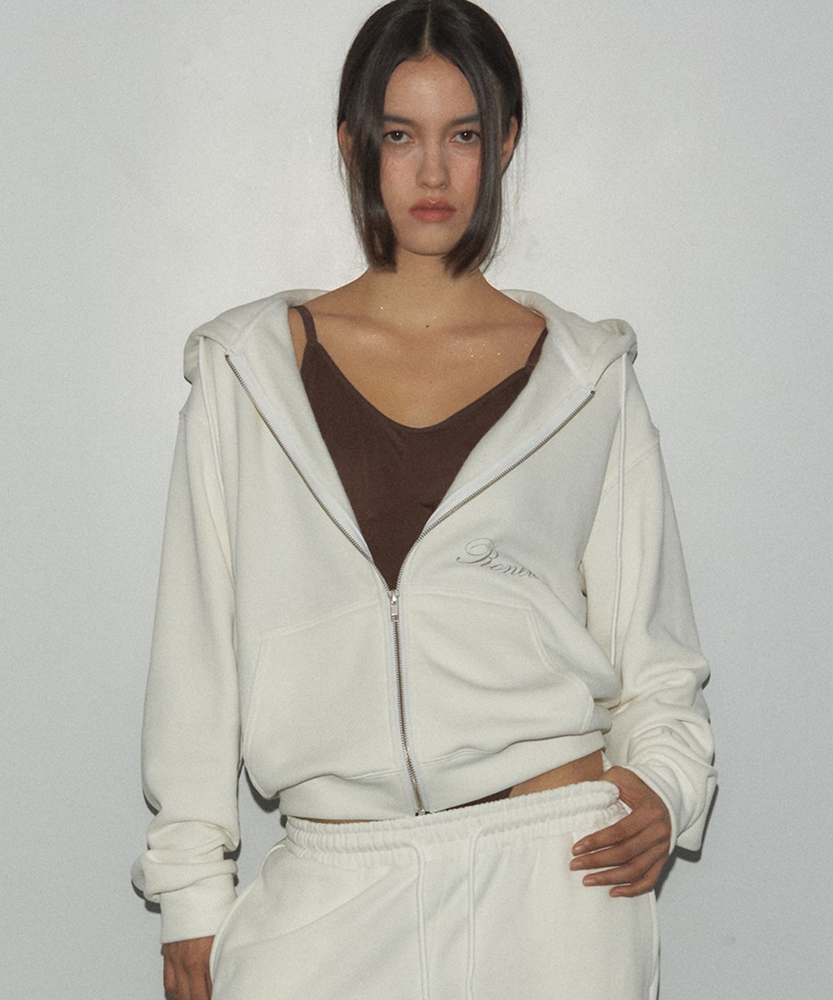 로뉴(RONEW) NOW OR NEVER ZIP-UP HOODIE (IVORY)