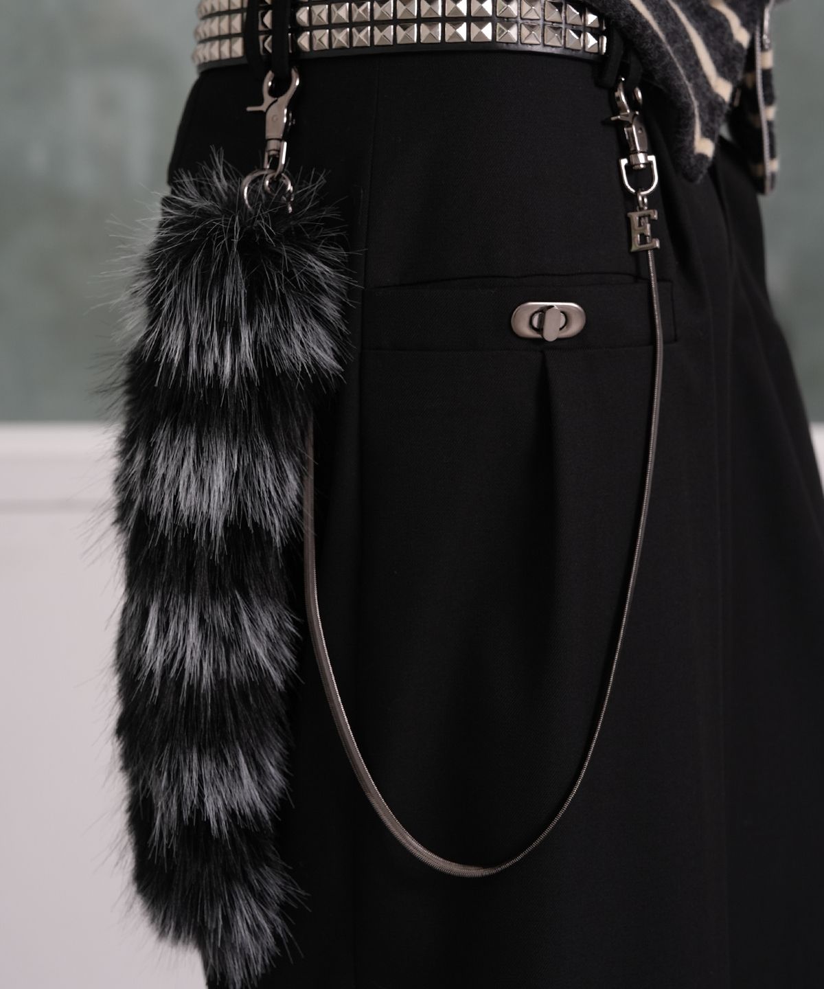 이에스씨 스튜디오(ESC STUDIO) Fur tail multi chain (black)