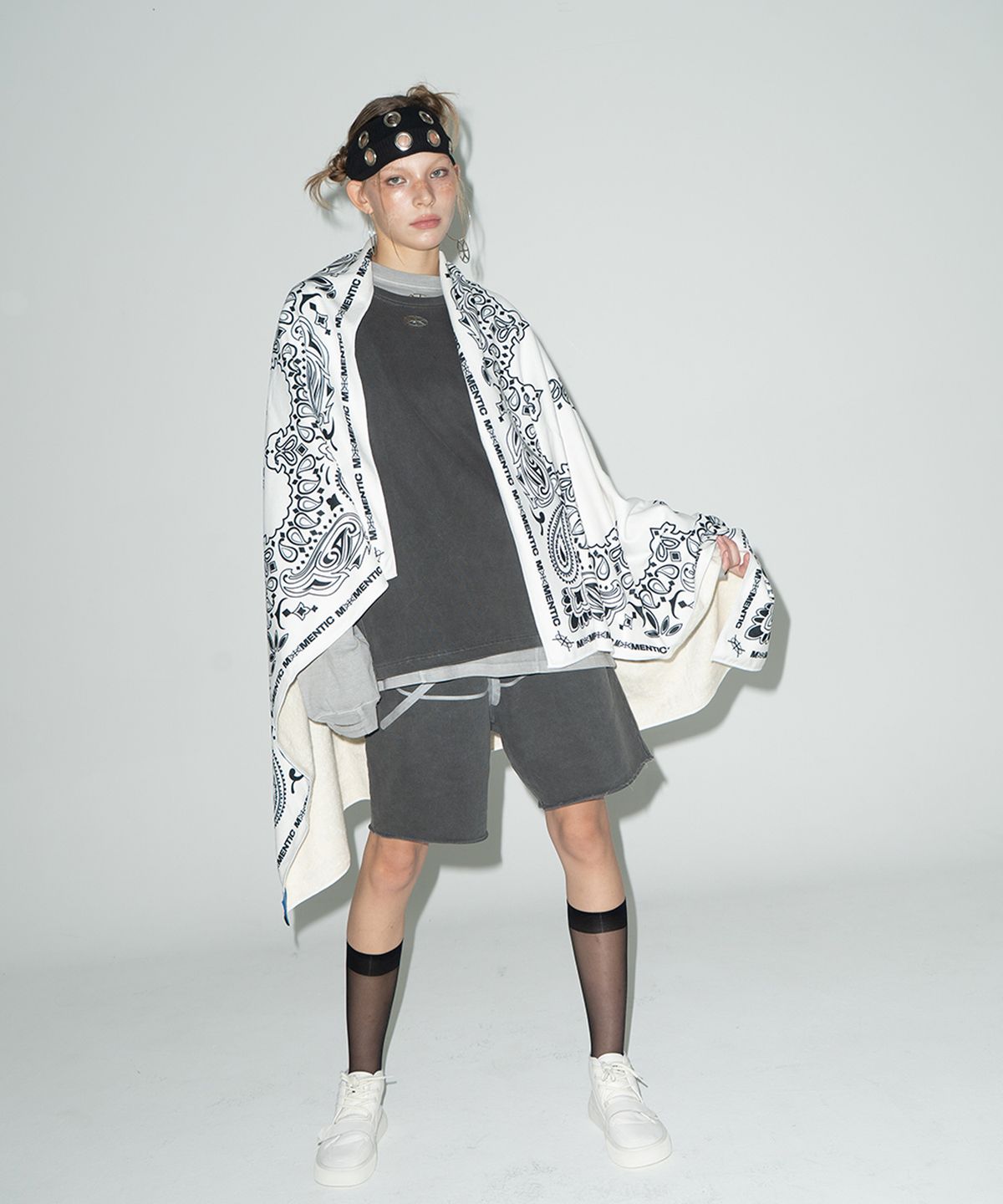 모멘틱(MOMENTIC) Momentic Beach Towel [WHITE]