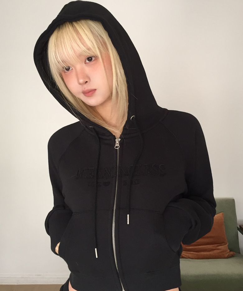 LUVISTRUE X MEANINGLESS SLIMFIT HOOD ZIPUP(BLACK)