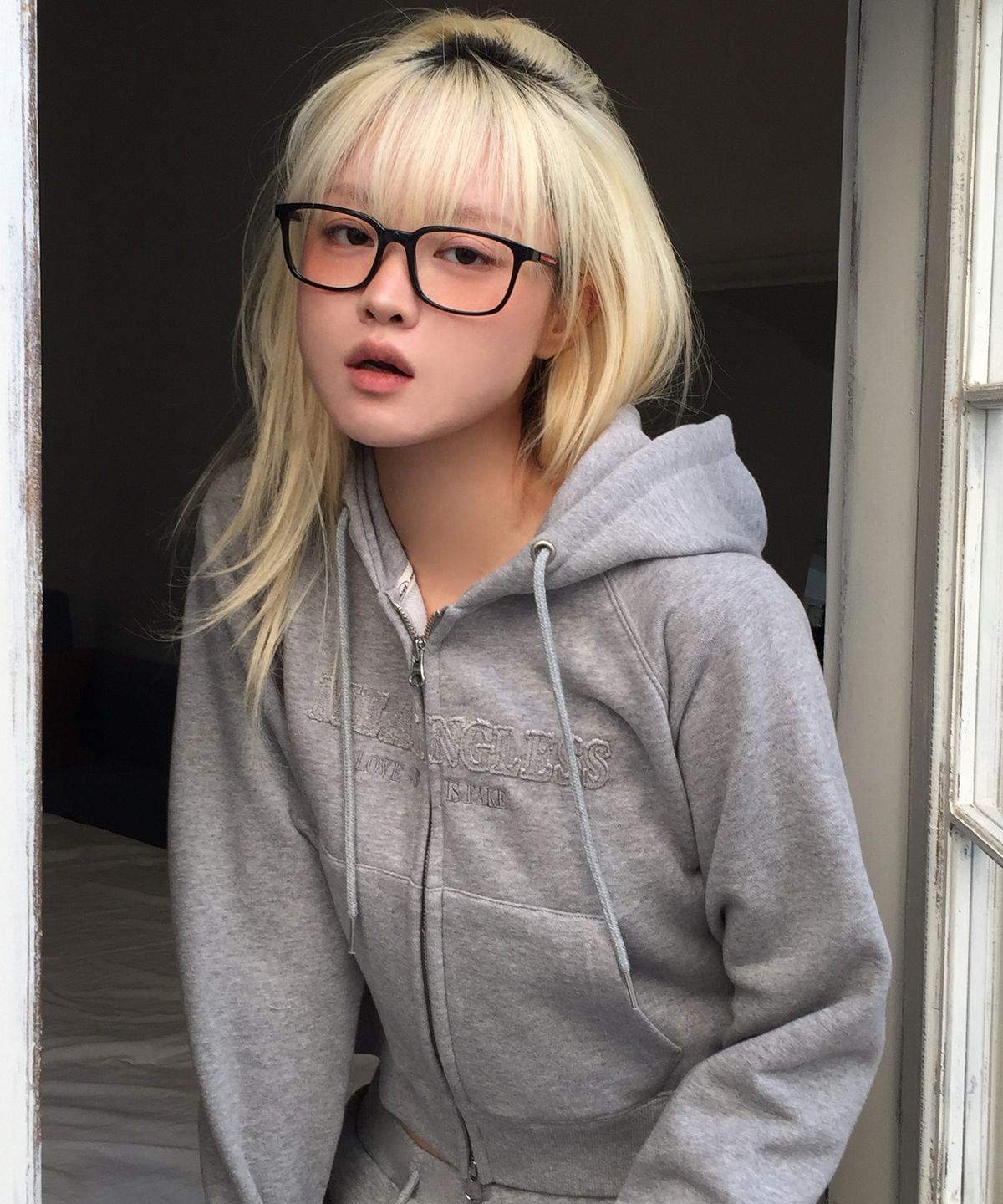 러브이즈트루(LUVISTRUE) LUVISTRUE X MEANINGLESS SLIMFIT HOOD ZIPUP(GRAY)