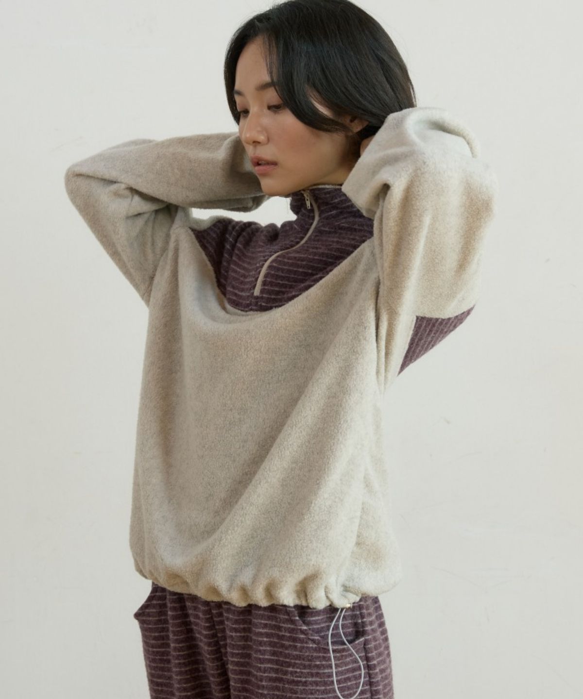 위오이(WIOE) Stripe Fleece Anorak_Purple