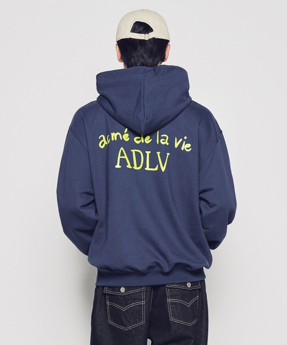 아크메드라비(ACME DE LA VIE) GLOSSY LOGO HOODIE (2COLOR)