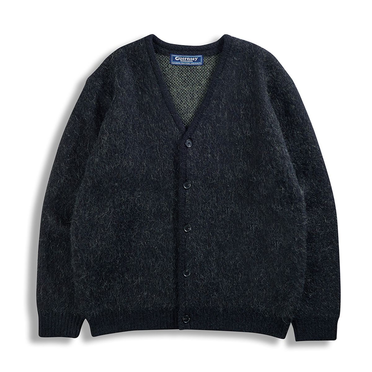 건지 울른스(Guernsey Woollens) 알파카 브이넥 가디건 - 블랙