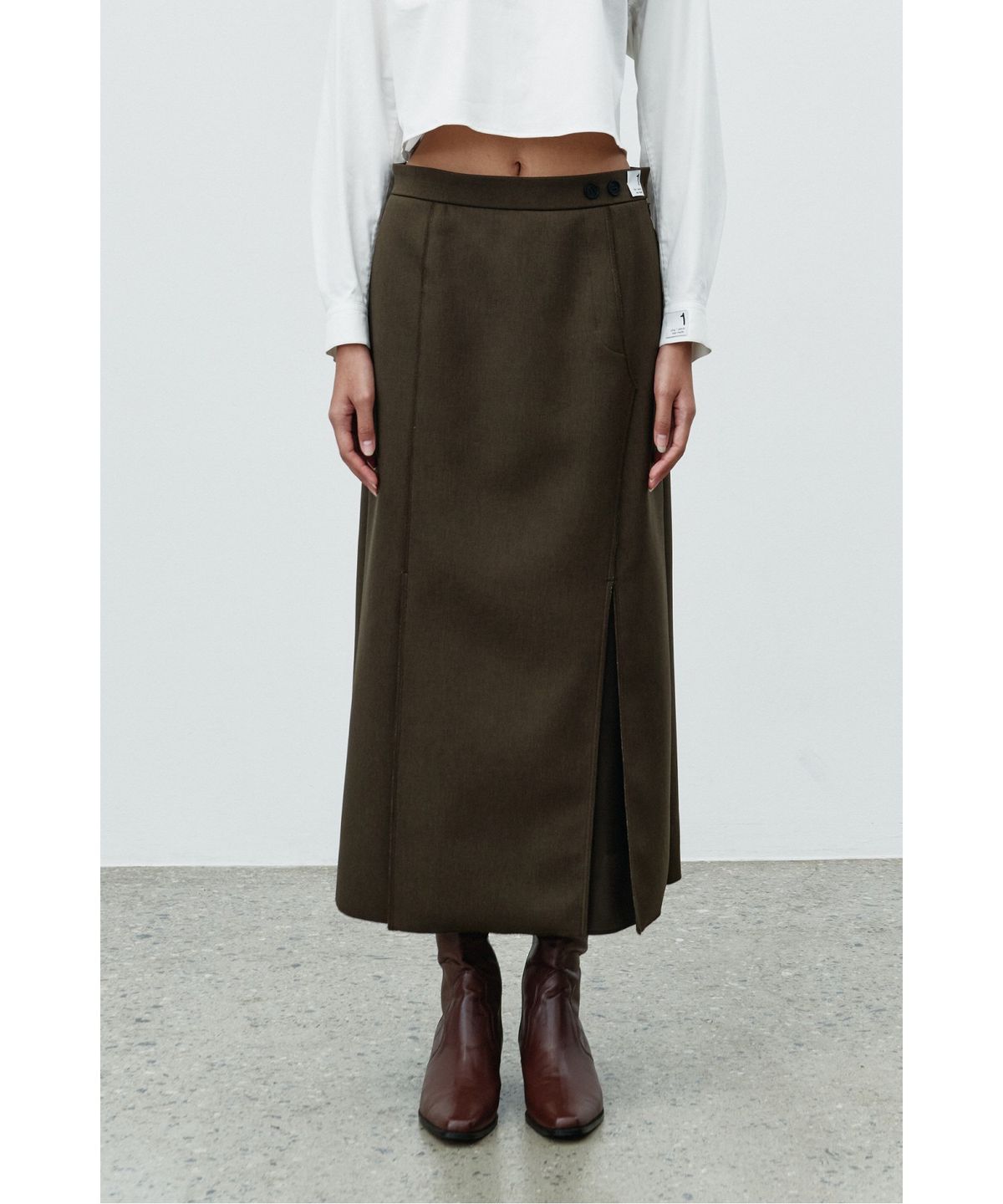 래코드(RECODE) Bold Pleats Detail Skirt RQKAW25535KHX
