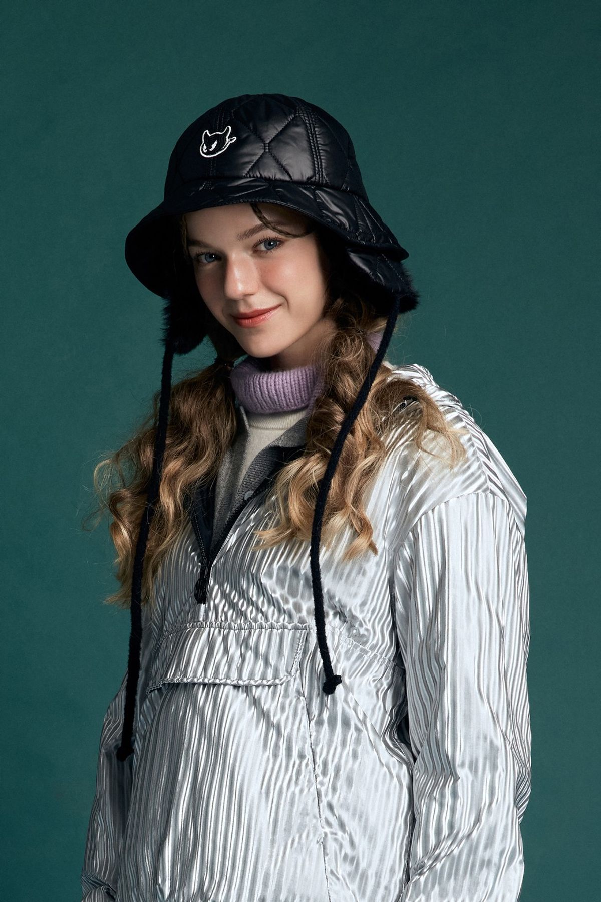 왁(WAAC) Women Ear Warmer padding Bucket Hat WGRCX25717BKX