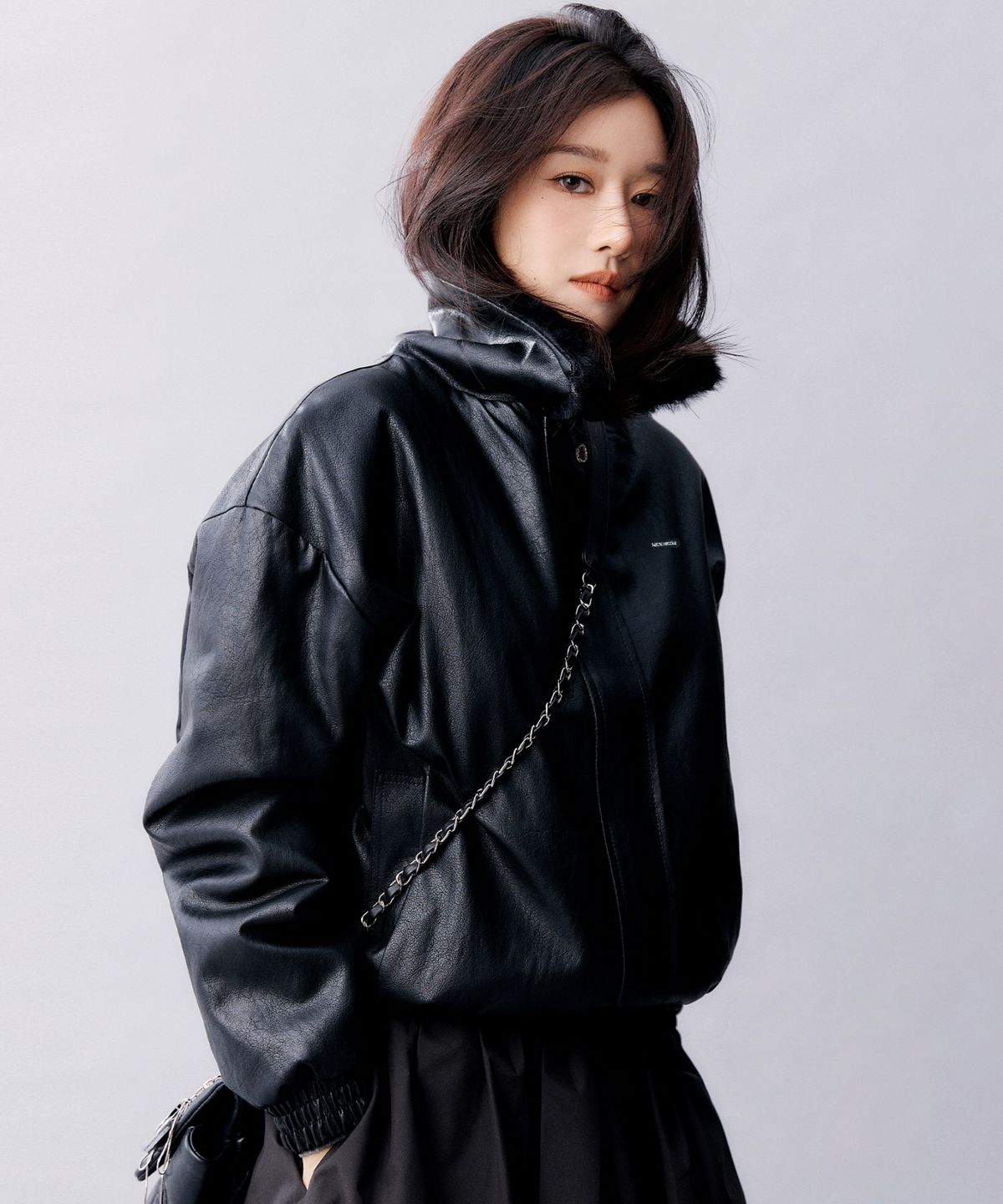 닉앤니콜(NICK&NICOLE) NICOLE FUR LEATHER MUSTANG_BLACK